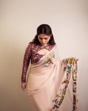 Radiant Actress Kayadu Lohar in a Cream Floral Embroidered Saree Photos 03 Radiant Actress Kayadu Lohar in a Cream Floral Embroidered Saree Photos 03