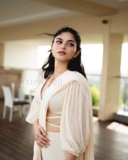 Serene Actress Kayadu Lohar in a Cream Draped Saree and Ivory Puff Sleeve Blouse Photos 05 Serene Actress Kayadu Lohar in a Cream Draped Saree and Ivory Puff Sleeve Blouse Photos 05