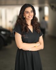 Sexy Meenakshi Chaudhary at Anaganaga Oka Raju Interview Photos 33