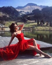 Sexy Model Sonarika Bhadoria Spicy Photos 08