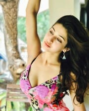 Sexy Model Sonarika Bhadoria Spicy Photos 25