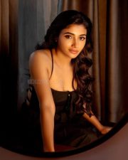 Sexy Stylish Beauty Mirnaa Menon in a Black Ruched Sleeveless Dress Photos 10