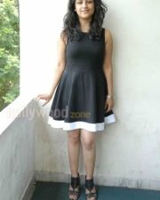 Sexy Supriya Skirt Pictures 04
