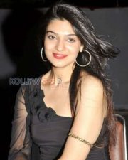 Siya Gautham Hot Pictures 20