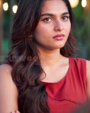 Striking Actress Kayadu Lohar in a Red Sleeveless Linen Top Photos 03 Striking Actress Kayadu Lohar in a Red Sleeveless Linen Top Photos 03