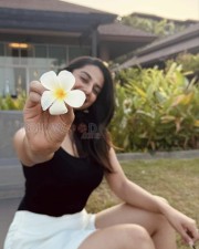 Stylish Babe Meenakshi Chaudhary Holiday Pictures 02 Stylish Babe Meenakshi Chaudhary Holiday Pictures 02