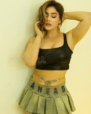 Sultry Kangna Sharma Cleavage in a Black croc print crop top and olive studded mini skirt Photos 05