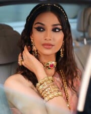Super Hot Meenakshi Chaudhary Traditional Saree Photoshoot Pictures 03