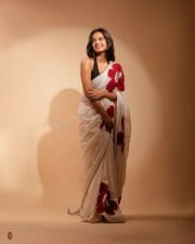 Suzhal The Vortex Movie Actress Gopika Ramesh Beautiful Saree Photos 02