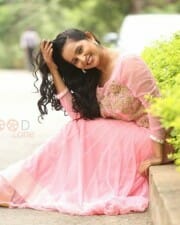 Telugu Actress Ishika Singh New Pictures 16