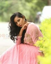Telugu Actress Ishika Singh New Pictures 17