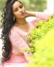 Telugu Actress Ishika Singh New Pictures 21