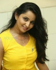 Tolly Actress Ishika Singh Pictures 02