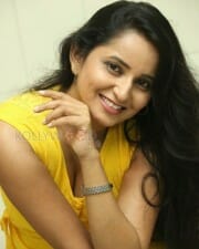 Tolly Actress Ishika Singh Pictures 15