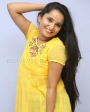 Tollywood Actress Ishika Singh Photos 01