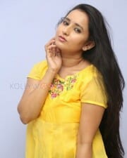 Tollywood Actress Ishika Singh Photos 02