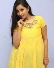 Tollywood Actress Ishika Singh Photos 18