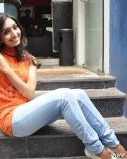 Uthra Unni Vavwal Pasanga Movie Heroine Pictures 19