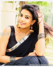 Actress Kavya Shetty Sexy Pictures 03