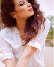 Actress Kavya Shetty Sexy Pictures 10