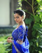 Dazzlng Ashu Reddy in a Royal Blue Lehenga Photos 02