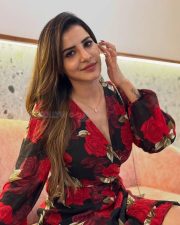 Jr Samantha Ashu Reddy Sexy in a Red Rose Floral Mini Dress with a Deep Plunging Neck Photos 04