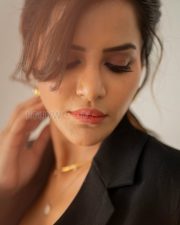 Sophisticated Ashu Reddy Cleavage in a Black Blazer With Lace Bralette Photos 01 Sophisticated Ashu Reddy Cleavage in a Black Blazer With Lace Bralette Photos 01