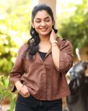Actress Ivana at Single Movie Interview Photos 11