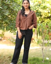 Actress Ivana at Single Movie Interview Photos 32