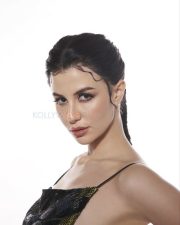 Welcome to Bajrangpur Actress Giorgia Andriani Sexy Pictures 07