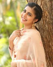 Actress Leona Lishoy Pics 03