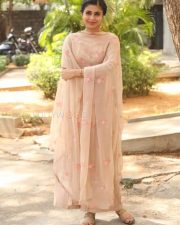 Actress Leona Lishoy Pics 08