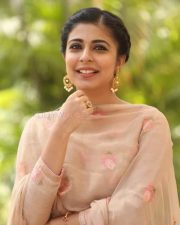 Actress Leona Lishoy Pics 15