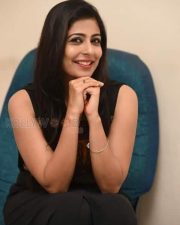 Actress Leona Llshoy Photos 02