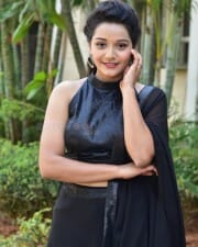 Actress Yamini Bandaru at Narayana Co Teaser Launch Pictures 09