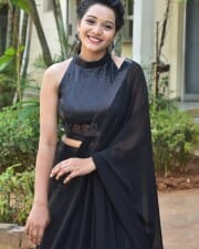 Actress Yamini Bandaru at Narayana Co Teaser Launch Pictures 17