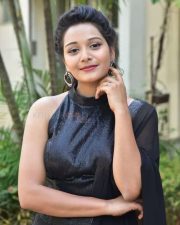 Actress Yamini Bandaru at Narayana Co Teaser Launch Pictures 19