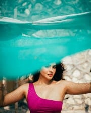 Actress and Model Aishwarya Sharma Sexy Photos 15