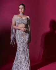 Guilty Actress Akansha Ranjan Kapoor Sexy Pictures 02