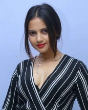 Actress Divya Dekate at Operation Raavan Teaser Launch Pictures 12