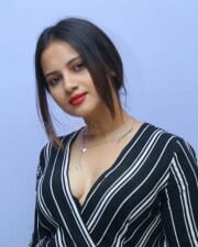 Actress Divya Dekate at Operation Raavan Teaser Launch Pictures 14