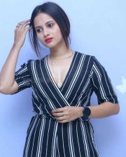 Actress Divya Dekate at Operation Raavan Teaser Launch Pictures 30