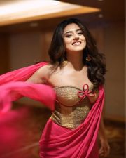 Glam Ridhi Dogra in a Vibrant Pink Saree with a Shimmering Golden Beige Corset Blouse Photos 10