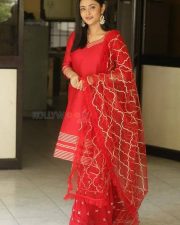 Heroine Megha Chowdhury Interview Photos 28