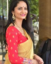 TV Anchor Jordar Sujatha at Save the Tigers Press Meet Stills 09