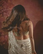 The Married Woman Actress Riddhi Dogra Sexy Pictures 04