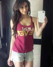 Actress Simran Kaur Mundi Sexy Pictures 11