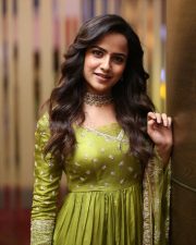 Actress Vaishnavi Chaitanya at Jack Movie Kiss Song Launch Event Photos 26