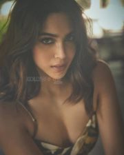 Bold and Classy Sharvari Wagh Glamorous Photos 02