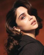 Sophisticated Sharvari Wagh in a Fitted Black Off Shoulder Top Pictures 01